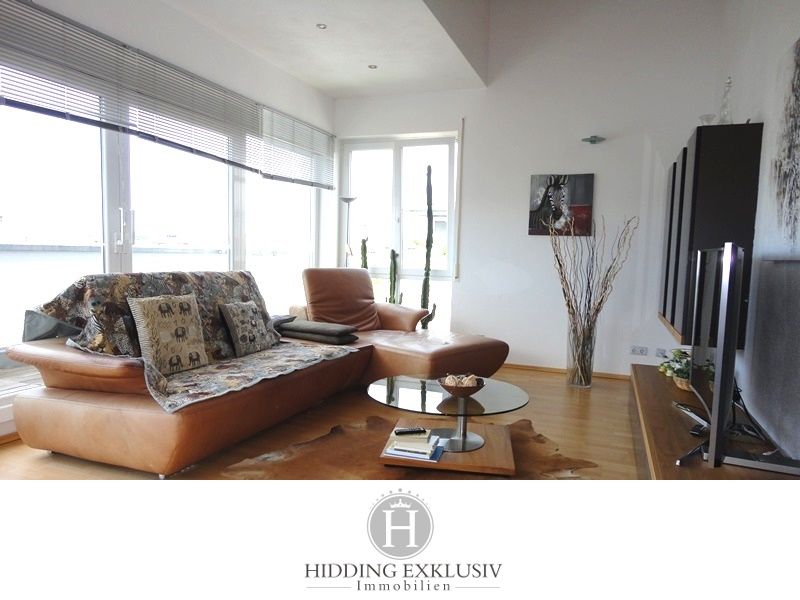 Neu-Ulm: *Chices Penthouse mit Münsterblick* 3,5 Zimmer, EBK, Dachterrasse, 2 TG-Plätze  Neu-Ulm: *Chices Penthouse mit Münsterblick* 3,5 Zimmer, EBK, Dachterrasse, 2 TG-Plätze