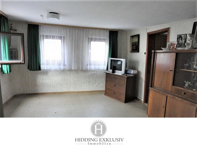 Schöntal: *PROVISIONSFREI - Sanierungsbedarf* 5 kleine Zimmer, EBK, Retro-Bad  Schöntal: *PROVISIONSFREI - Sanierungsbedarf* 5 kleine Zimmer, EBK, Retro-Bad