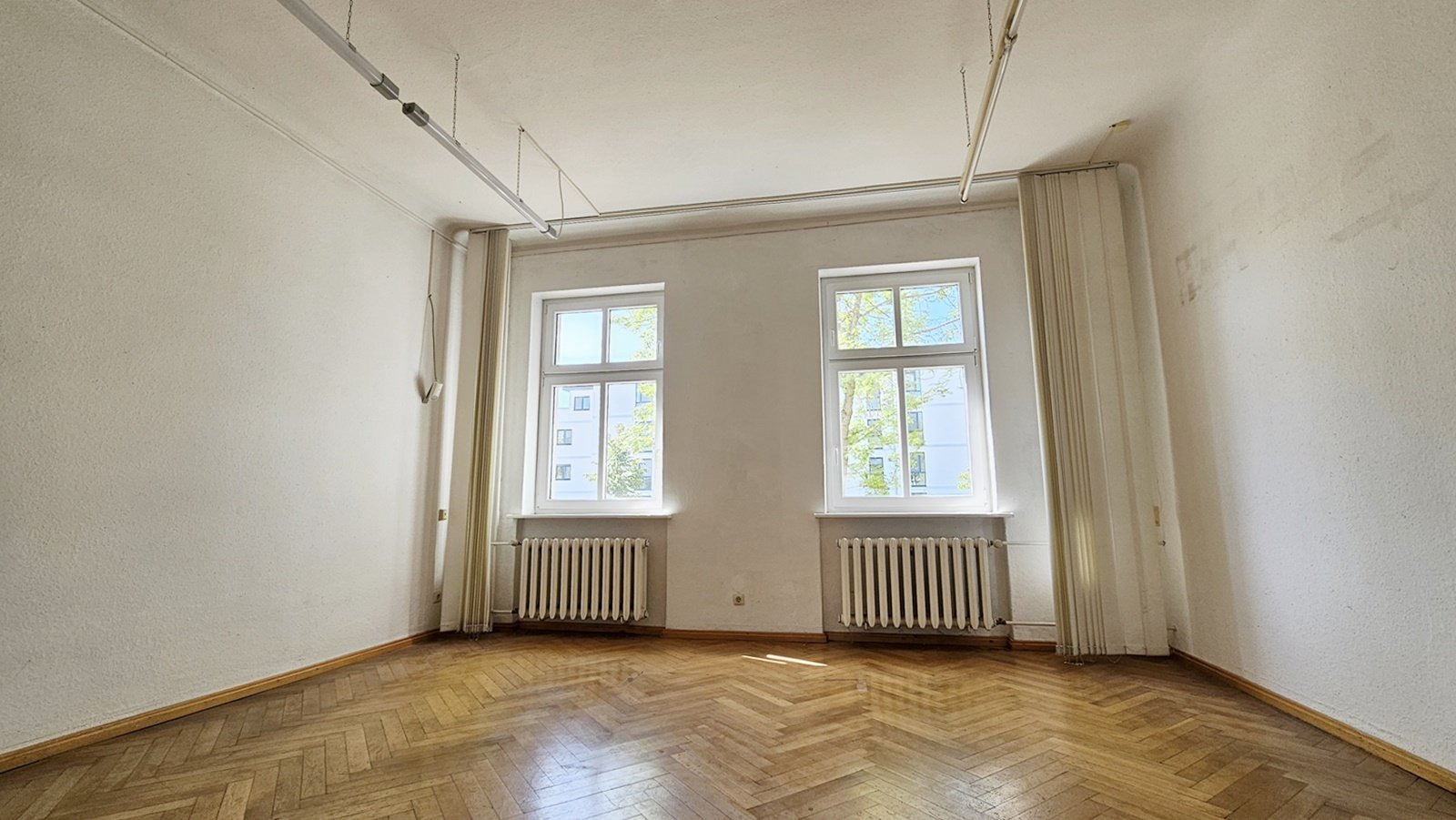 Repräsentative Villa für Handel und Gewerbe in bester Lage