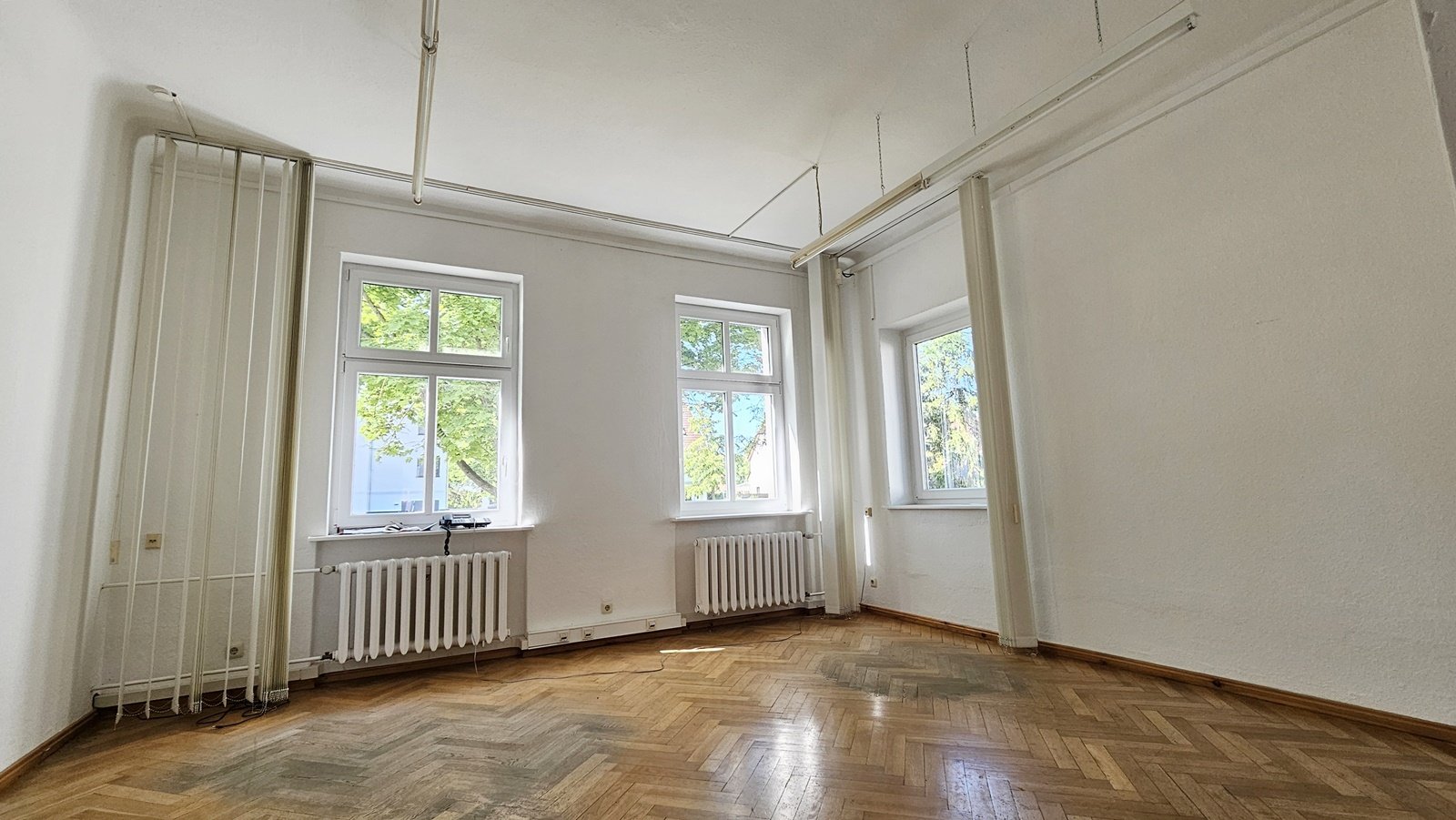 Repräsentative Villa für Handel und Gewerbe in bester Lage