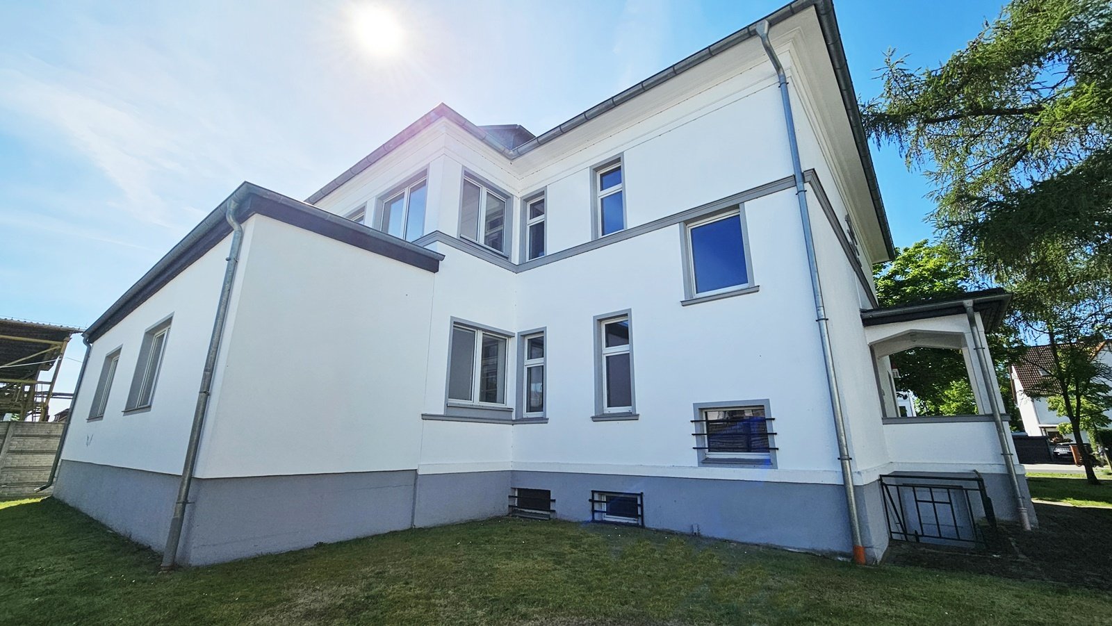 Repräsentative Villa für Handel und Gewerbe in bester Lage