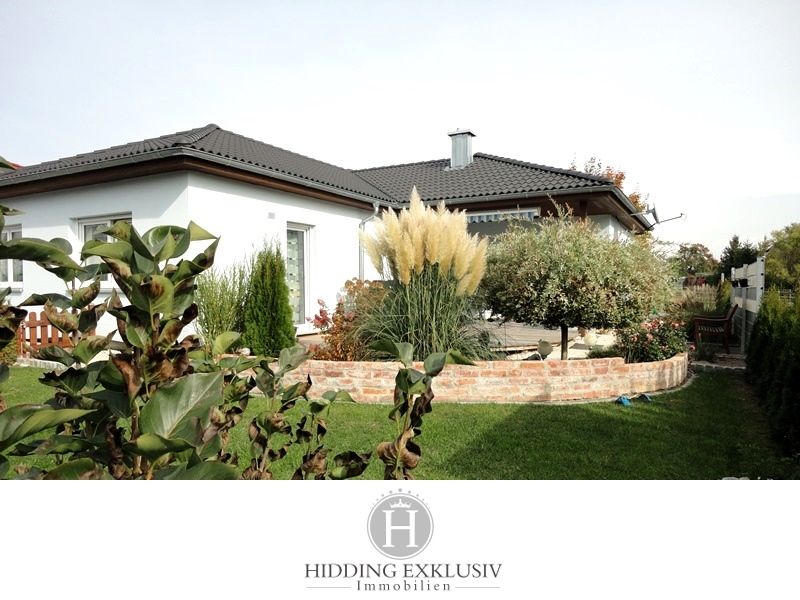 Neenstetten: *Neuwertig - alles auf einer Ebene* 4,5 Zimmer, Garten, Stellplätze  Neenstetten: *Neuwertig - alles auf einer Ebene* 4,5 Zimmer, Garten, Stellplätze