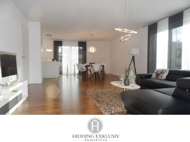 Reutlingen: **Penthouse - Exklusiv - Neuwertig** Zentral gelegen, 4 Zimmer, 2 Bäder, 2 TG-Plätze, EBK  Reutlingen: **Penthouse - Exklusiv - Neuwertig** Zentral gelegen, 4 Zimmer, 2 Bäder, 2 TG-Plätze, EBK