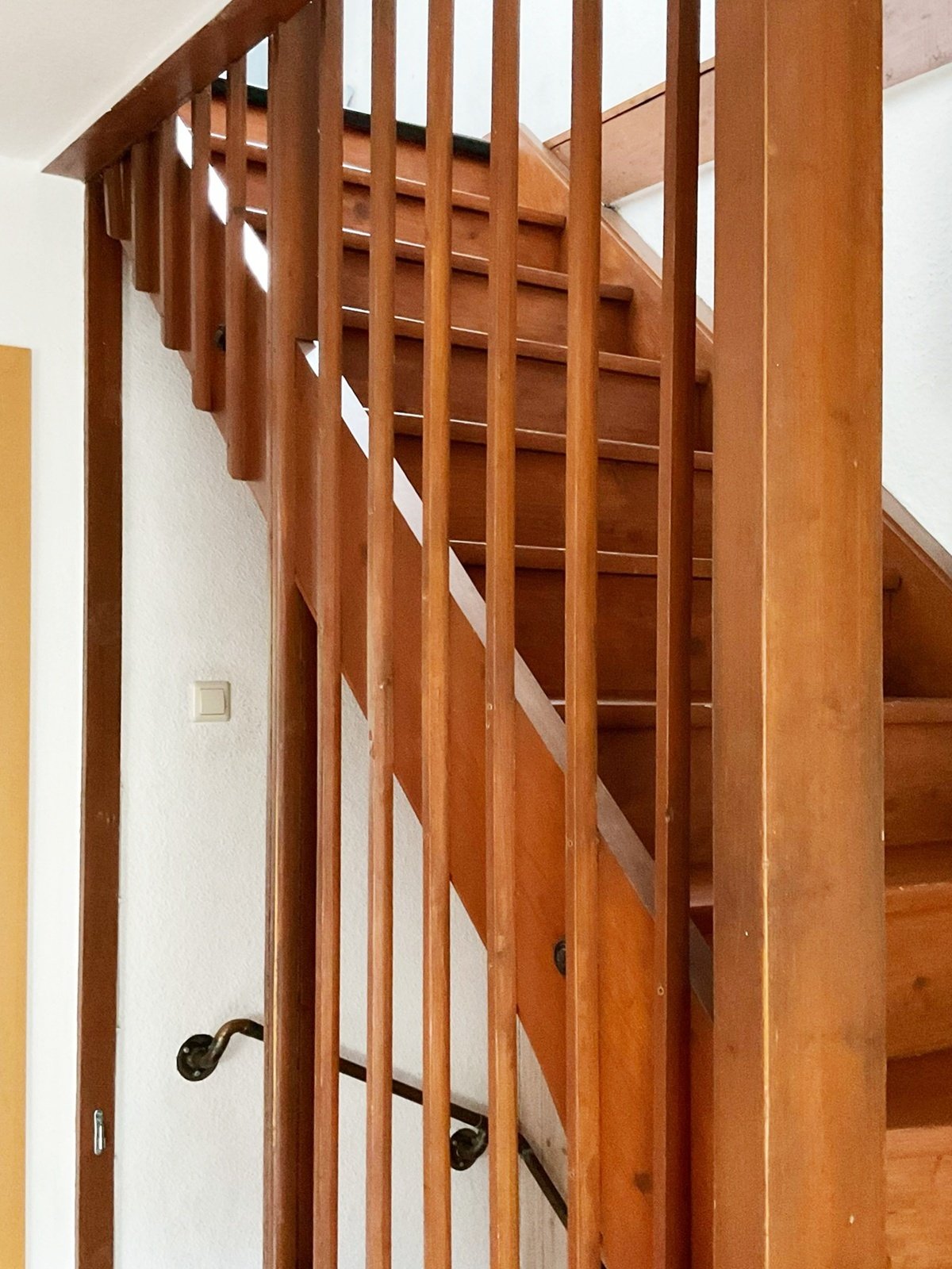 Wunderschöne Treppe ins OG